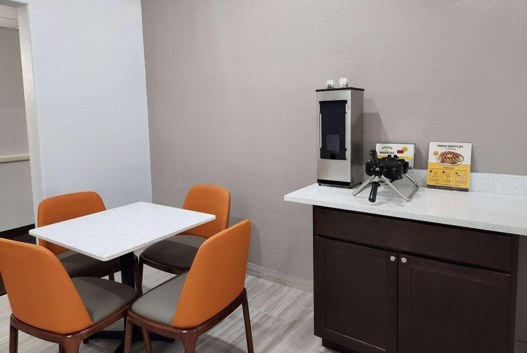 Baymont By Wyndham San Antonio Airport Hotel Luaran gambar