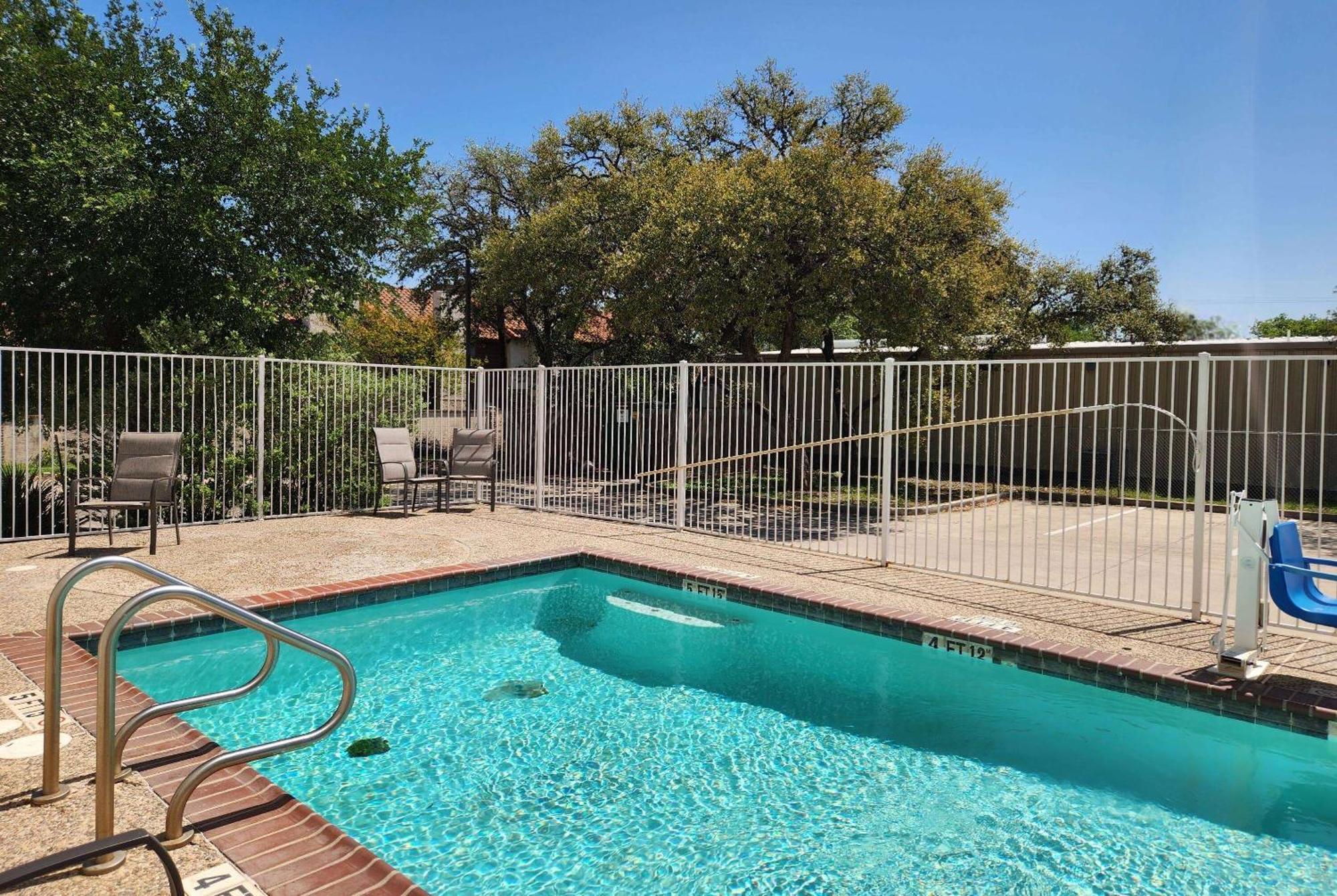 Baymont By Wyndham San Antonio Airport Hotel Luaran gambar